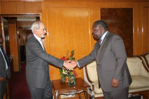 Affaire Etat gabonais – SEEG Véolia : Dominique Renaux lance un appel à un dialogue constructif et apaisé