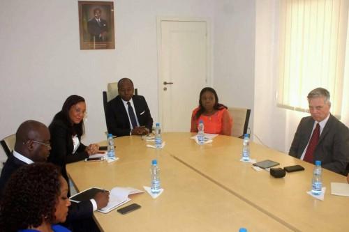 La société RED FLASH propose un projet d'optimisation de la collecte des taxes au gouvernement gabonais