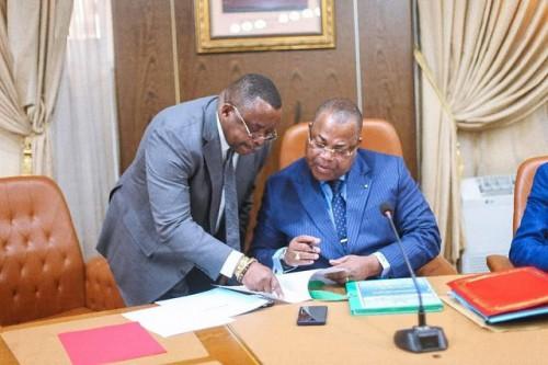 Le Gabon poursuit la suppression des structures redondantes