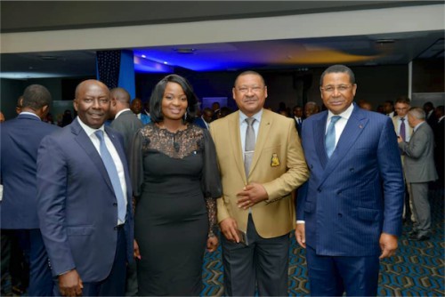 De gauche à droite, le PCA de BGFIBank Gabon, Henry Claude Oyima, le DG de DGFIBank Gabon, Ludwine OYENI AMONI, le ministre de l’Economie, Jean-Marie OGANDAGA et le président de la Commission Cémac, le Pr Daniel ONA ONDO.
