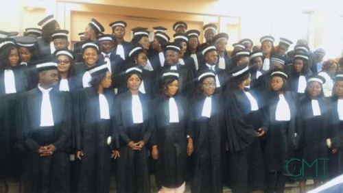 49 nouveaux magistrats prêtent  serment au palais de justice de Libreville