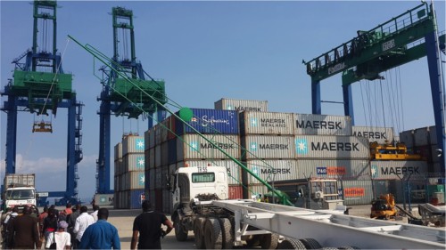 Bolloré va assurer la gestion du terminal à conteneurs du nouveau port international d’Owendo