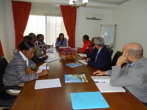 Le Gabon et la France évaluent la faisabilité de création d&#039;une Chambre nationale des métiers à Libreville
