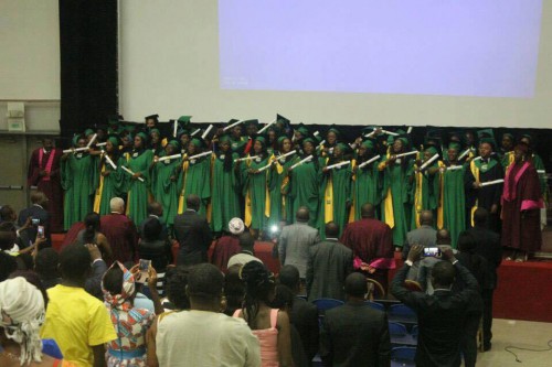 La 2ème promotion de l&#039;African University of Management diplômée 