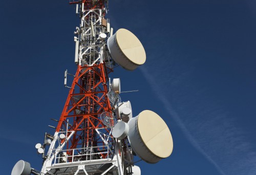 Télécommunications : le Gabon va couvrir 2700 villages en réseau Internet