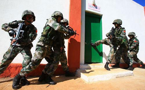 Policiers et gendarmes gabonais formés sur l’anti-terrorisme