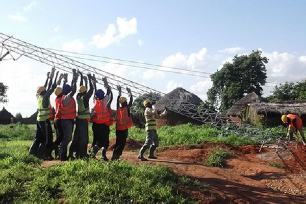 2,5 milliards de FCFA pour améliorer l’électrification de 12 villages dans le Haute-Ogooué