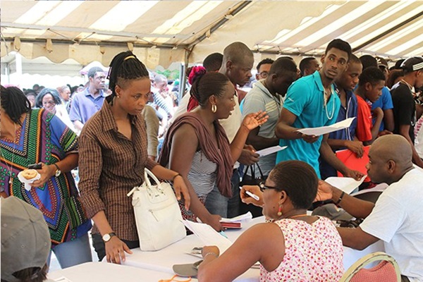 Emploi : le Gabon limite le recrutement de la main-d’œuvre étrangère à un maximum de 30%