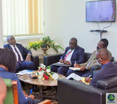 Commerce illicite : l’Agence gabonaise de normalisation sensibilise les commerçants sur le respect de la réglementation
