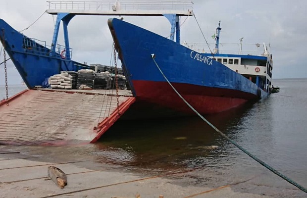 Port-Gentil : panique après l’infiltration d’eaux dans le navire Cassanga de la Compagnie de navigation Cnnii