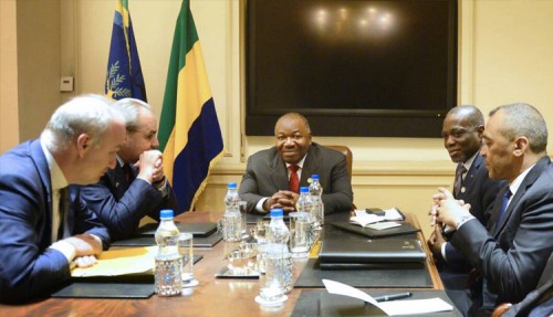 Jean-Louis Chaussade rencontre Ali Bongo à New Delhi