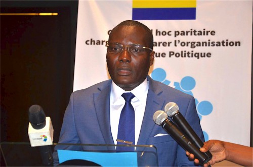 Dialogue national : le rapport préparatoire adopté et présenté au chef de l’Etat