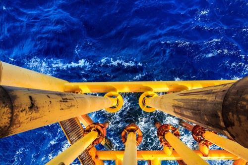 Démarrage du forage du puits pétrolier DTM-2H