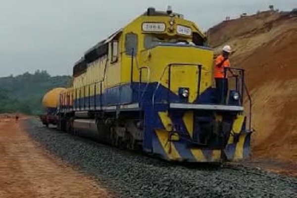 Transgabonais : La Setrag effectue des tests de circulation sur la voie réhabilitée avant la reprise du trafic