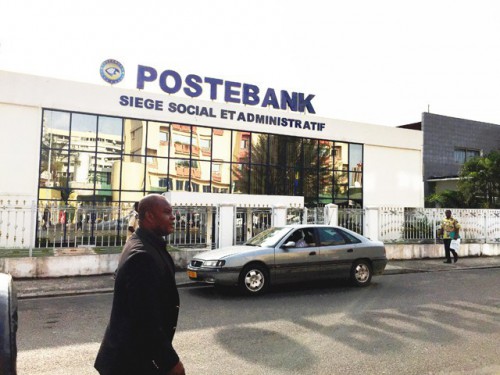 L’Etat liquide Postebank et crée PosteFinance