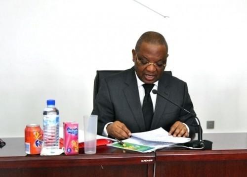 La Commission des marchés financiers du Cameroun prend acte de l’intégration des bourses de Libreville et de Douala  