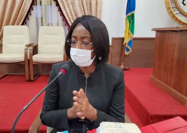 Le parlement gabonais adopte une loi qui proroge la date de départ à la retraite des personnels de la sécurité pénitentiaire