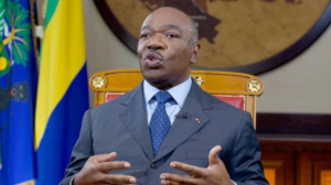 62% des Gabonais ne se sentent pas tout à fait libres, mais 57% n’aiment pas beaucoup qu’on critique leur président