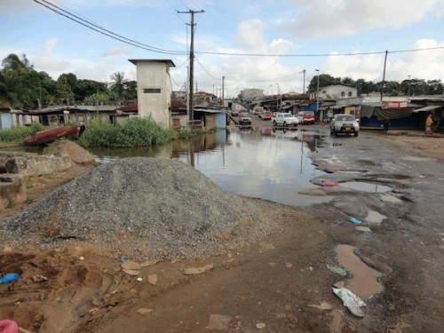 La route du quartier Mindoubé I en chantier