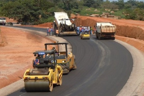 En 2021, le Gabon veut accroître ses investissements tout en réduisant son endettement extérieur