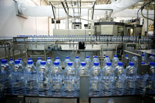 eau-minerale-la-production-en-hausse-de-20-au-1er-trimestre-2023-malgre-la-deterioration-de-l-activite-de-la-soboleco