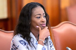 Le ministre Erlyne Antonela Ndembet Damas dénonce une usurpation de son nom et de ses fonctions sur les réseaux sociaux