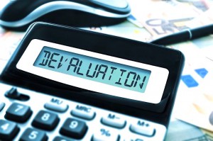 Quel crédit faut-il accorder aux rumeurs de dévaluation imminente du FCFA d’Afrique Centrale ? Analyse. 