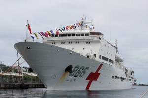 L’Arche de la paix accoste au Gabon, le 1er octobre