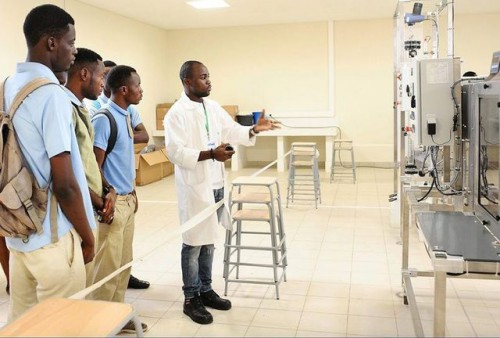 Gabon : remise de diplômes à la première promotion de l’Ecole des Mines et de la Métallurgie de Moanda