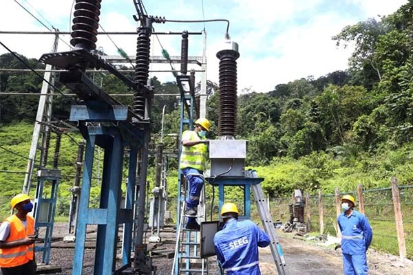 La SEEG accuse l’orage d’être à l’origine de la coupure d’électricité à Libreville