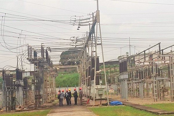 Poste 90 Kv de Kinguélé : un nouvel incident plonge Libreville dans le noir et perturbe la distribution de l’eau