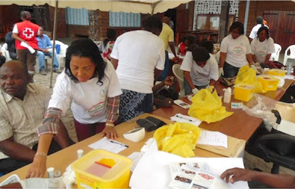 Assurance maladie : fin de la prise en charge des Gabonais économiquement faibles par le fonds présidentiel de 2,1 milliards