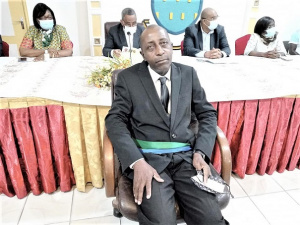 3e arrondissement de Port Gentil : Paul Nkombe remplace Evindi Nkorouna à la tête de la mairie