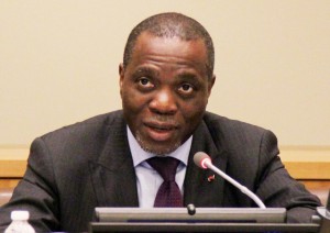 Noël Nelson Messone représente la Gabon à la Conférence ministérielle de Marrakech sur l&#039;immigration et le développement