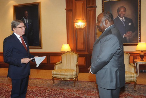 Six nouveaux ambassadeurs accrédités au Gabon 
