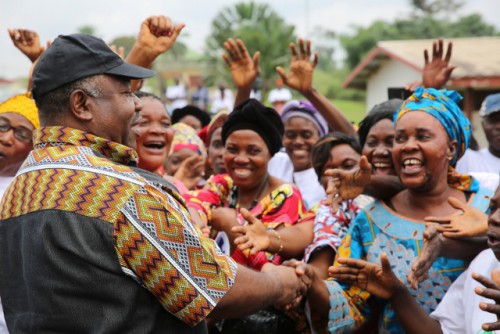 Ali Bongo Ondimba dans la Nyanga, pour la première étape d’une « tournée républicaine »