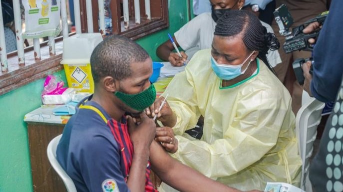 L’obligatoire « choix facultatif » du vaccin anti covid-19 au Gabon