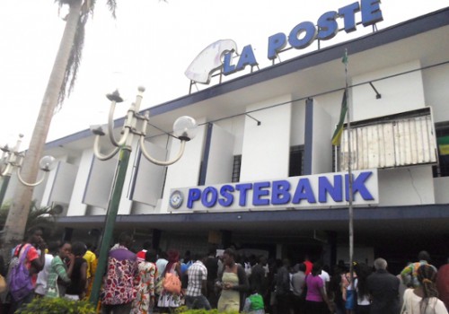 Le gouvernement se concerte pour sauver la Poste Bank de la banqueroute