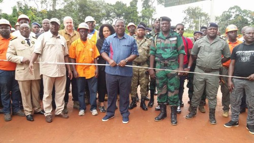 Emmanuel Issoze Ngondet en visite d’inspection sur la Nationale 1