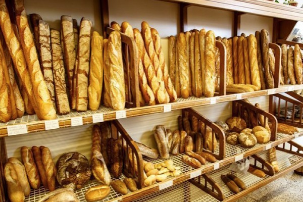 Le ministère de l’Économie annonce des contrôles pour vérifier les prix et le poids du pain