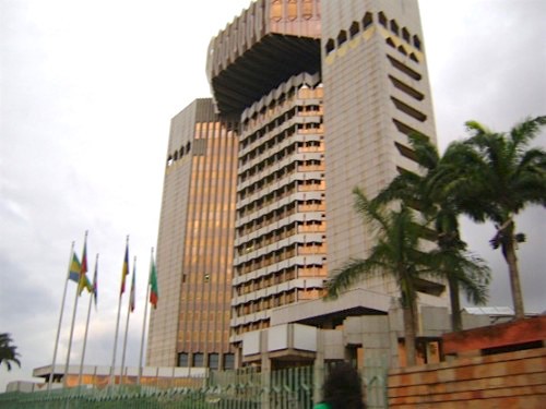 Les bons du trésor du Gabon souscrits à 71% sur le marché de la Beac lors de la séance du 10 mai 2017