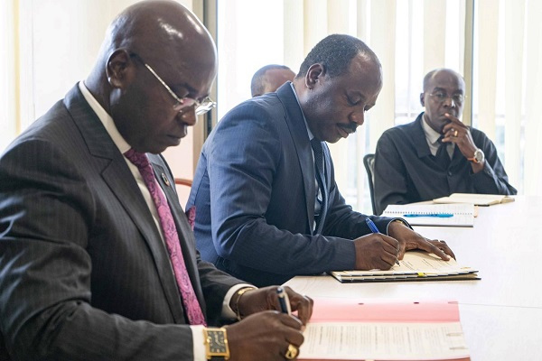 Financement des PME : le Gabon signe une convention d’un milliard de FCFA avec Emrald Securities