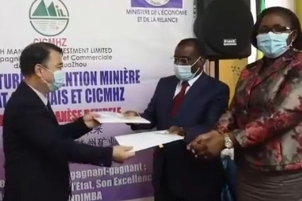 Manganèse : la société minière chinoise CICMHZ cède 10% de son capital à l’État gabonais