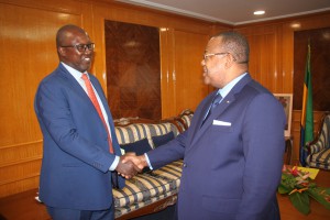 La BAD annonce la construction de 150 kilomètres de conduites d’eau à Libreville