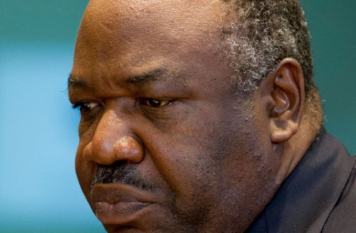 Ali Bongo réunit le parlement pour parler du maintien de la paix