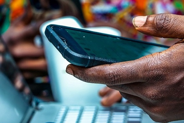 Liberté sur Internet : le Gabon classé pays « partiellement libre » par l’AFD (rapport)
