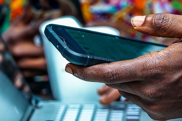 liberte-sur-internet-le-gabon-classe-pays-partiellement-libre-selon-l-afd-rapport