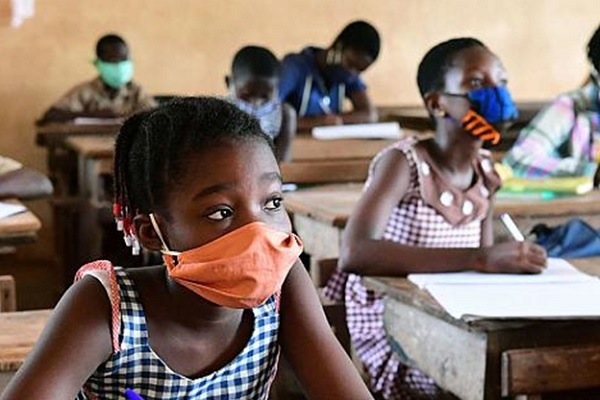 Le Gabon lance un concours national des meilleurs élèves pour sélectionner les génies que l’État va accompagner