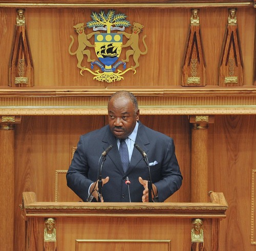 Ali Bongo rend compte de son septennat au Parlement