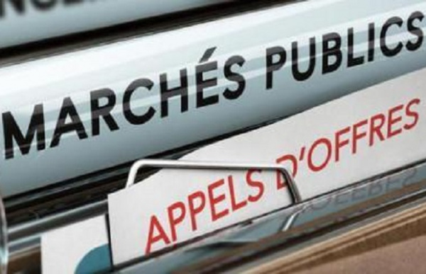 Marchés publics : les entreprises impliquées dans les prestations douteuses menacées d’exclusion